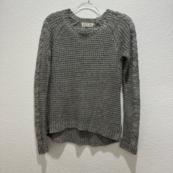 Pink Rose Gray Cable Knit Crewneck Sweater Women’s Small - Picture 2 of 8